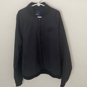 nike black windbraker, size (S)